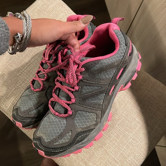 Pacific Trail Hiking Boots - Picture 2 of 6